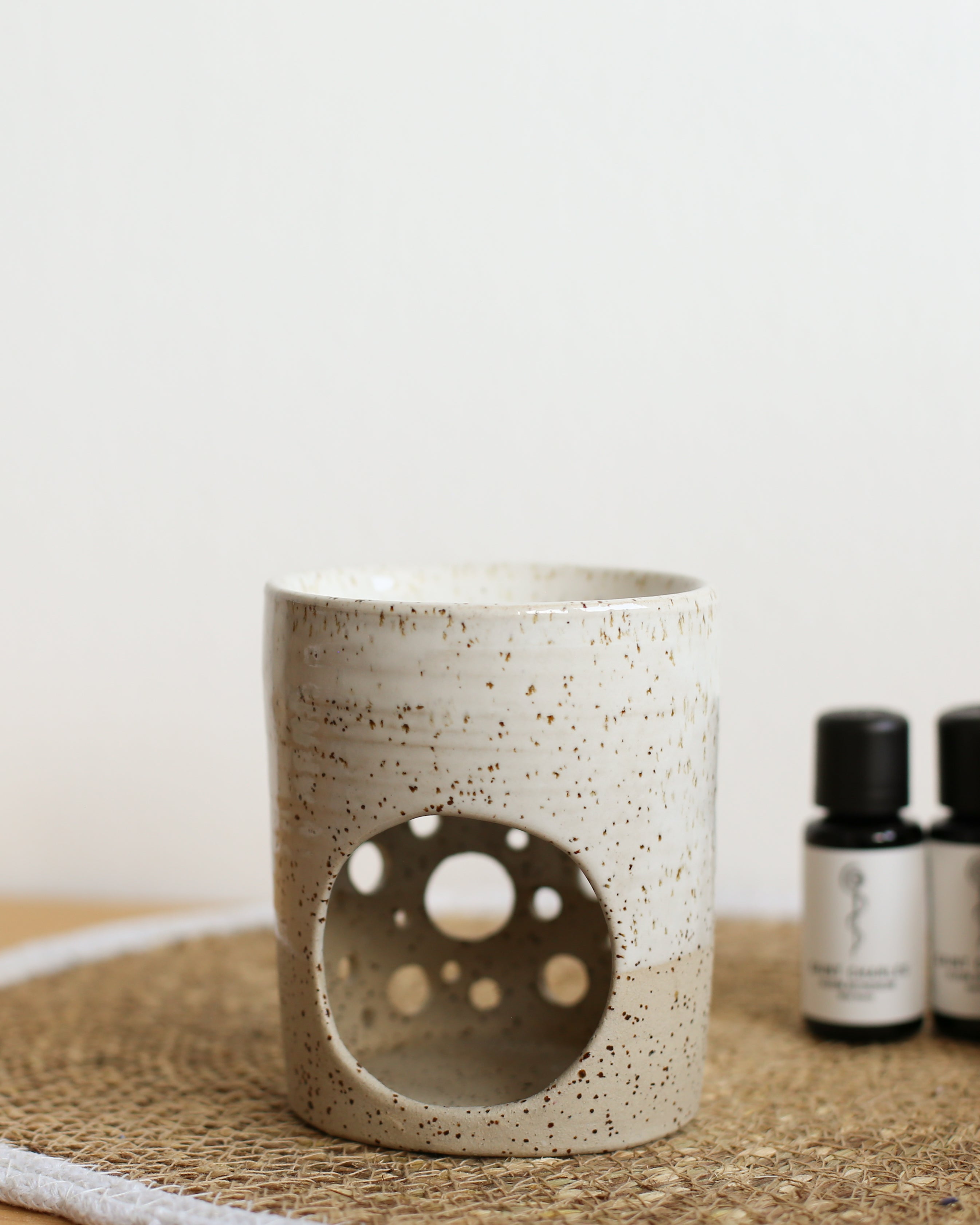 Aromalampe mit Lichtspiel | bohemian white